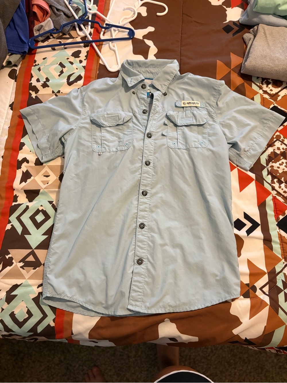 Magellan Outdoors Light Blue Short-Sleeve Button-Down Shirt